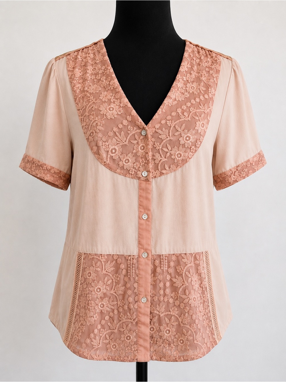 Tiny Anthropologie Blush Peach Embroidered Lace Button Front Blouse Size Medium